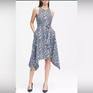Banana Republic size 6 woman Blue Snake Print Asymmetrical Dress
